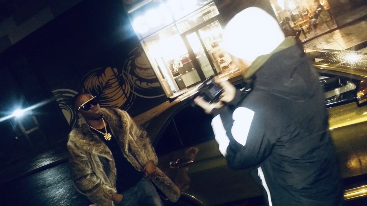 Sir_London1's tweet photo. Behind the scenes X2 🎬  #NeedMore #OutNow #NewMusicAlert https://t.co/F0mf2yzmKL