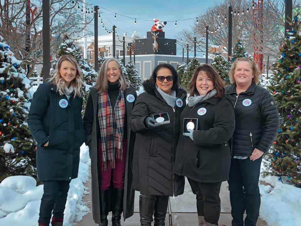 A big round of applause for Alyssa, Eileen, Marilyn, Colleen, Renée and the many other folks who are helping to continue the Lights On tradition👏🎄 Thank you to our sponsors <a href="/bcsb/">BristolCountySavings</a> <a href="/MortonHospital/">MortonHospital</a> <a href="/BandDConst/">B & D Construction</a> <a href="/ColumbiaGasMA/">Columbia Gas of Massachusetts is now Eversource.</a> <a href="/tauntonfederal/">TFCU</a>