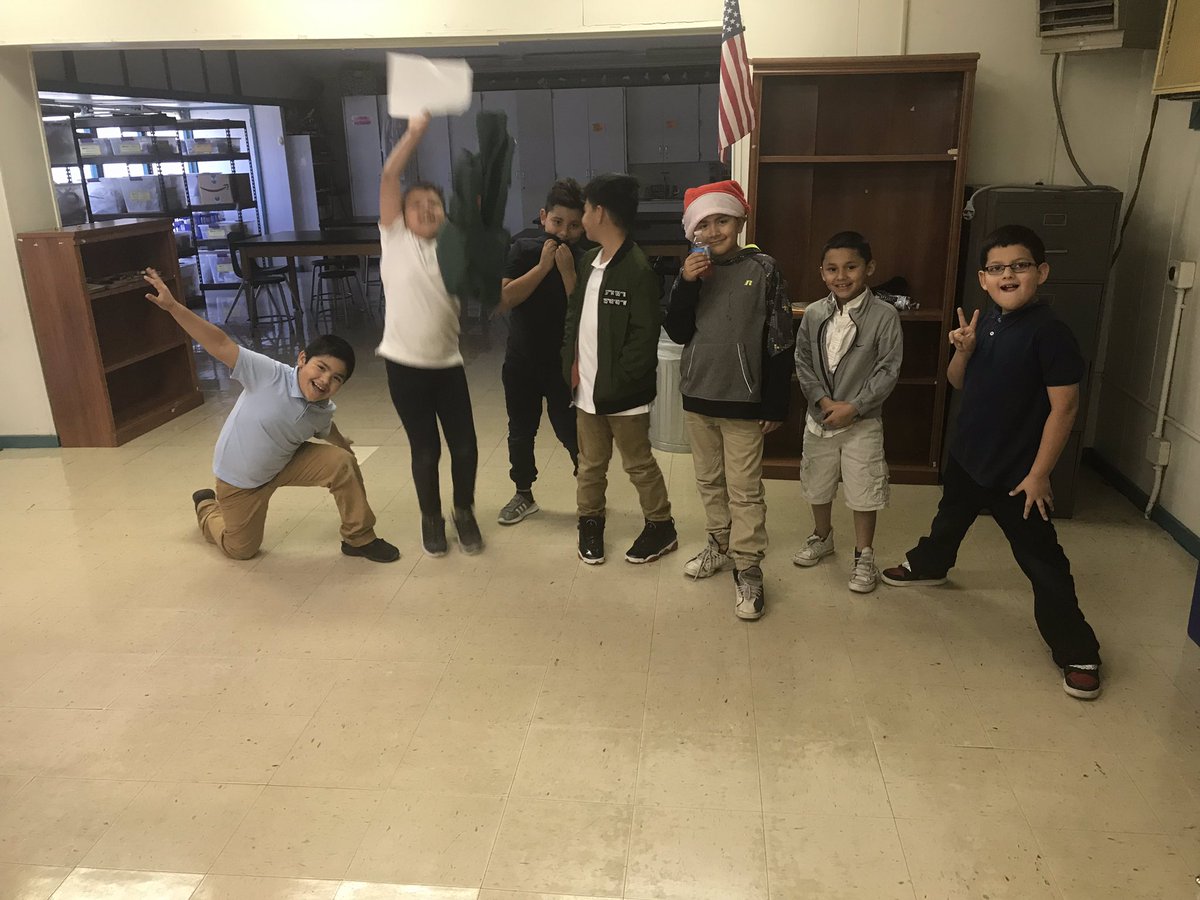 BVCoog13's tweet image. 3rd grade at @PortHoustonES brought it in today’s discussion! @HISD_ATMP #AscendingToMen #ATMP #ATMProject #Mentoring