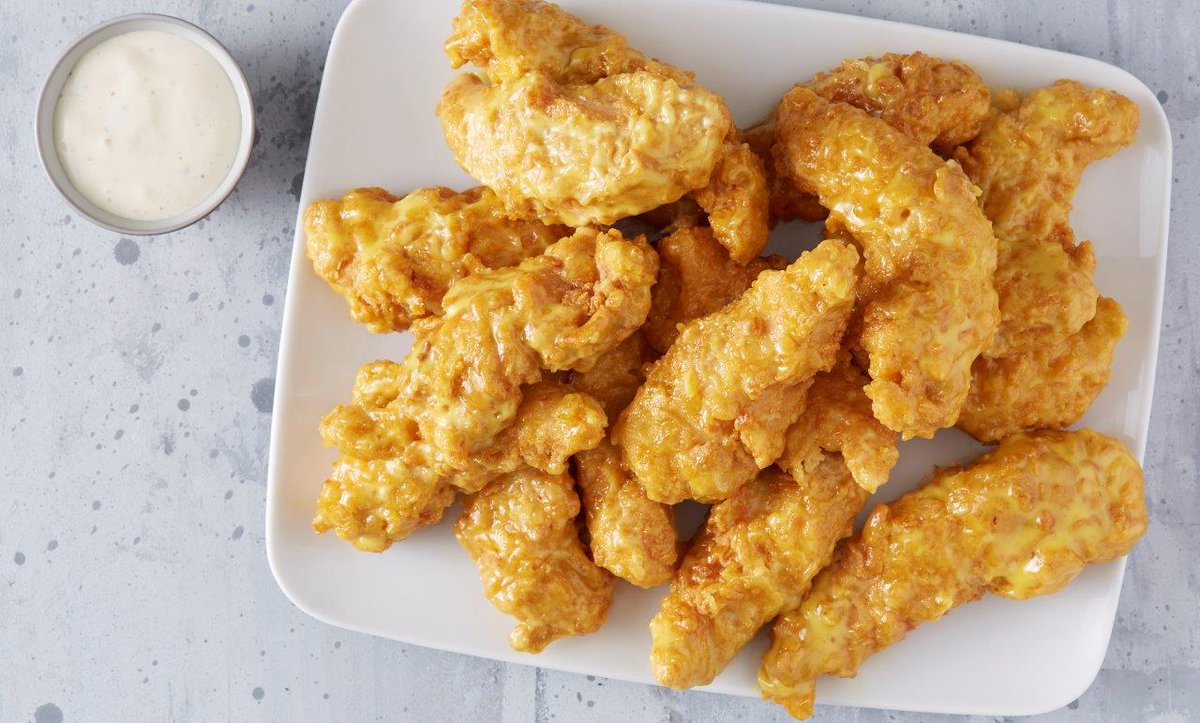 WingsMadison's tweet photo. Happy #WingsOverWednesday! RT this for a shot at a free pound of boneless wings! Must follow to be eligible to win! https://t.co/LhYkyNgKQh