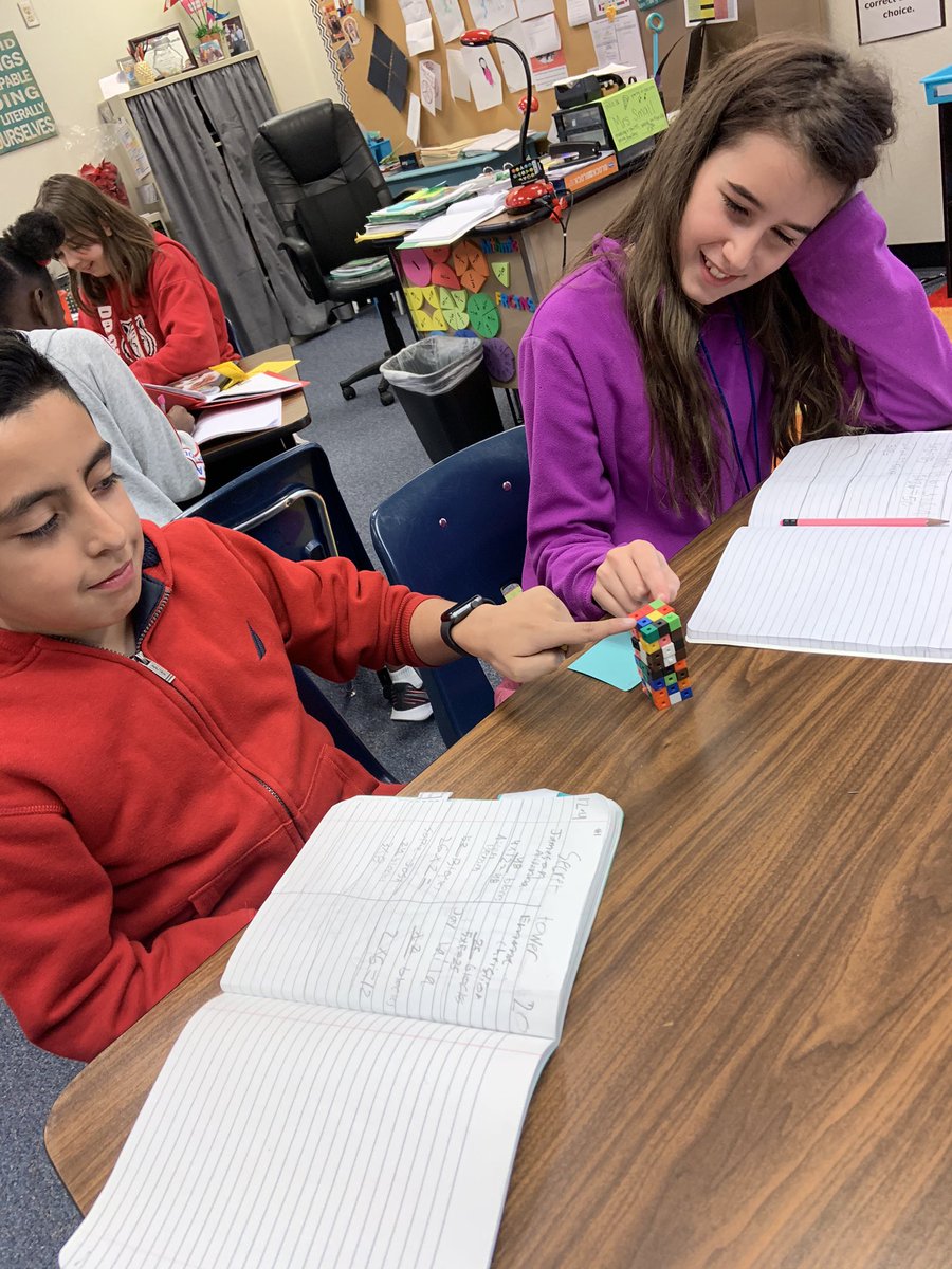 smalldfes's tweet photo. Investigating Volume in 5th grade! @DFT_Braves @EMathRRISD https://t.co/ecLNh8w2yG