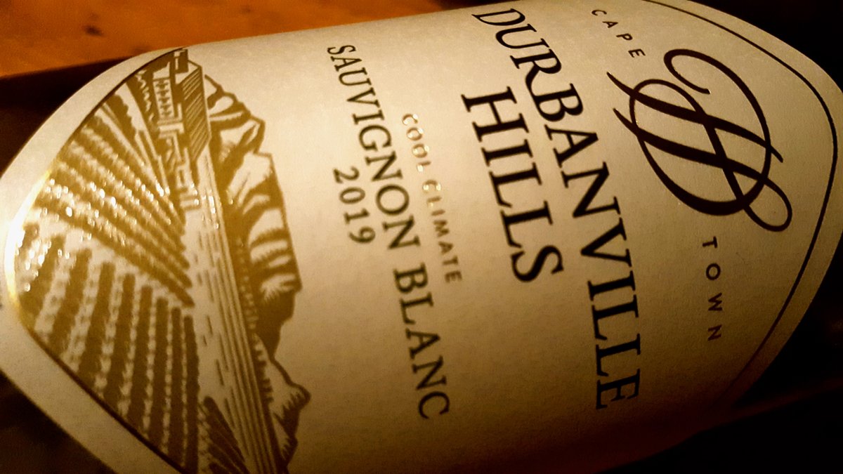 FlowsWine's tweet photo. Tonight Jakes, Steenberg did the steaks. One sirloin, two rump and the pork neck. Pepper, blue cheese and mushroom sauces. A white deliciously tastalicious fruitification - papaya, melon, grapefruit, lime, green fig and prickly pear. #DurbanvilleHillsWines #wine #wineflows 🍇🍷🧐 https://t.co/QgUaXy142U