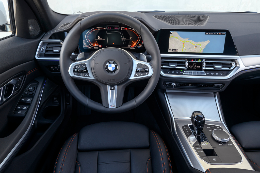 BMWSF's tweet image. Control, Connection, and Entertainment. BMW Live Cockpit Professional seamlessly integrates display and digital interaction. #BMWSF #3Series #20203Series #BMWUSA #2020 #BMWGram #CarGram #LuxuryCar #LuxurySF #MPerformance #BMWLove #BMW #series #MPower #drift #m #cars⁠