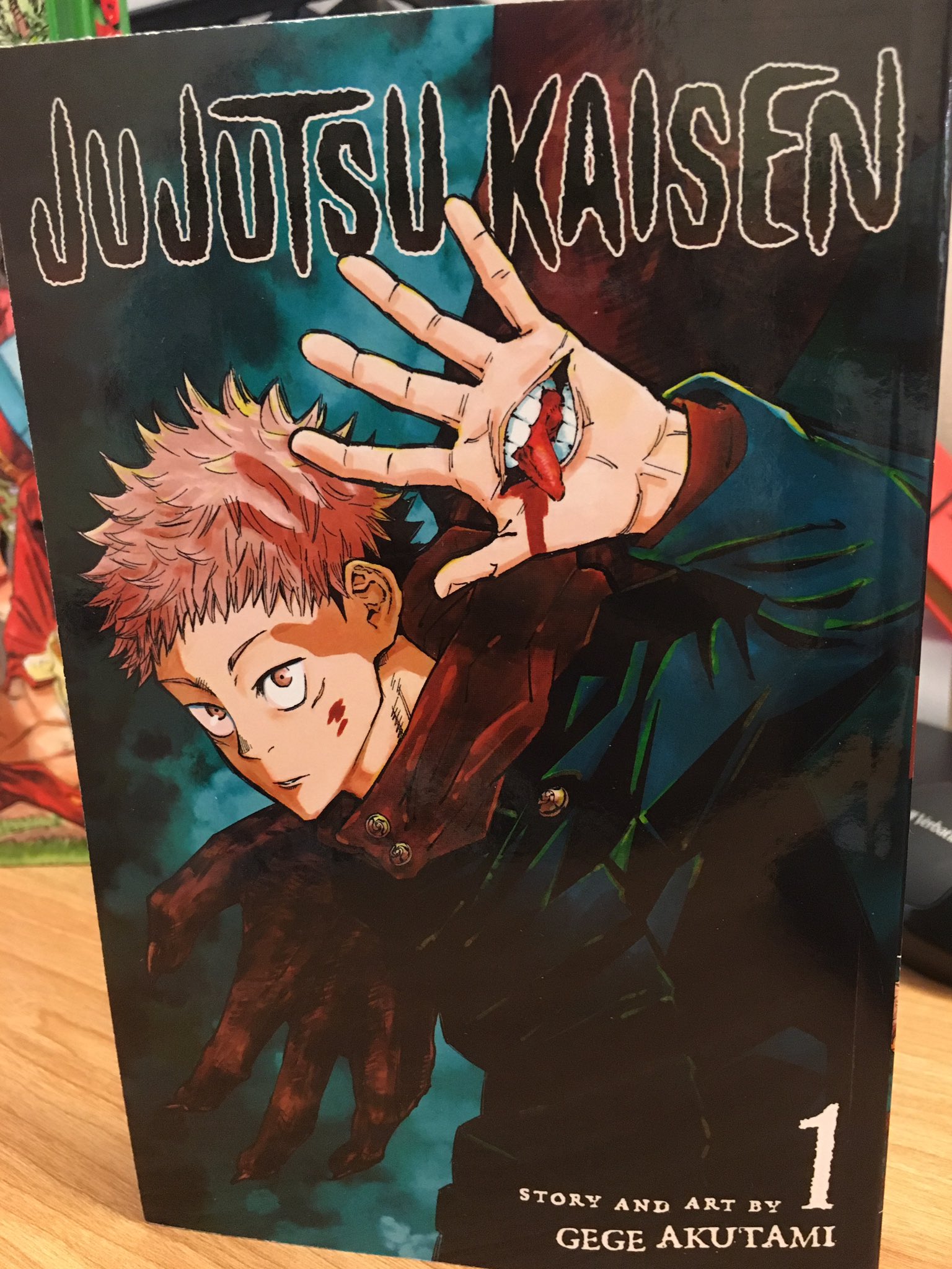 Jujutsu Kaisen (Vol 1)