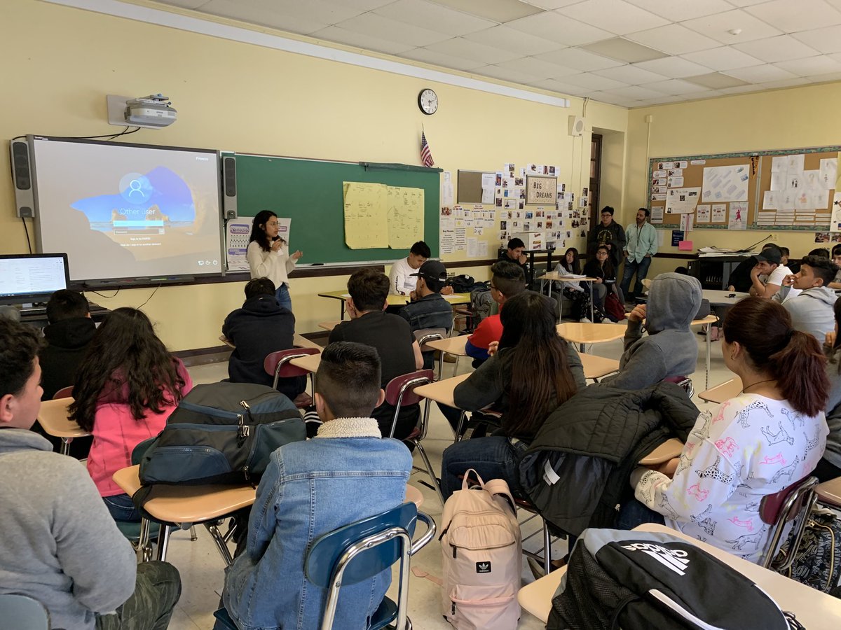 barbknowles75's tweet photo. FANTASTIC event hosted by ENL Ambassadors. 4 former ENL students spoke to our new students about how OHS helped them succeed in college. #beststudents @OssiningSchools⁩ ⁦@OssiningSup⁩ ⁦@OHSPrincipal3⁩ ⁦@psmirra37⁩ ⁦@nancydarroyo⁩ https://t.co/LQeMJ0JZW6
