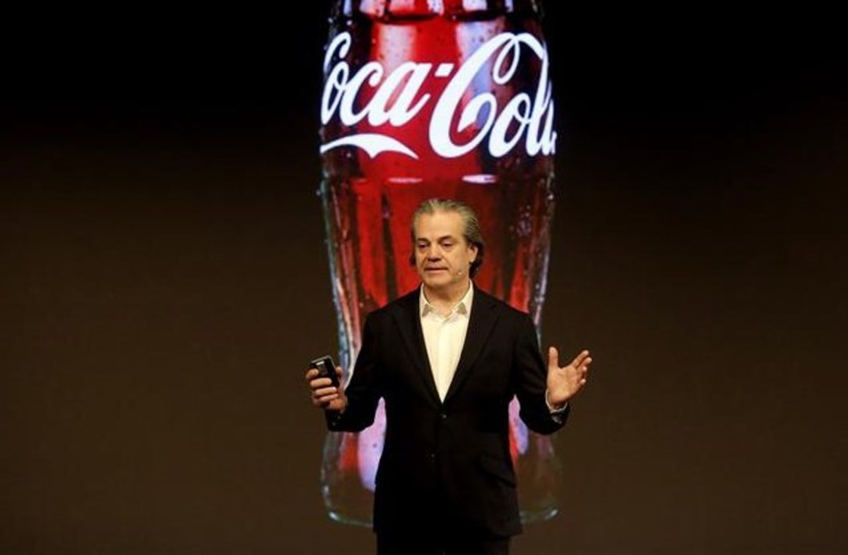 les_cinc's tweet photo. Sabeu qui és Marcos de Quinto?
Demà parlarem d'ell en la nostra presentació sobre el Cas Coca-Cola! #CompOrg19 https://t.co/GcBCUePEMf