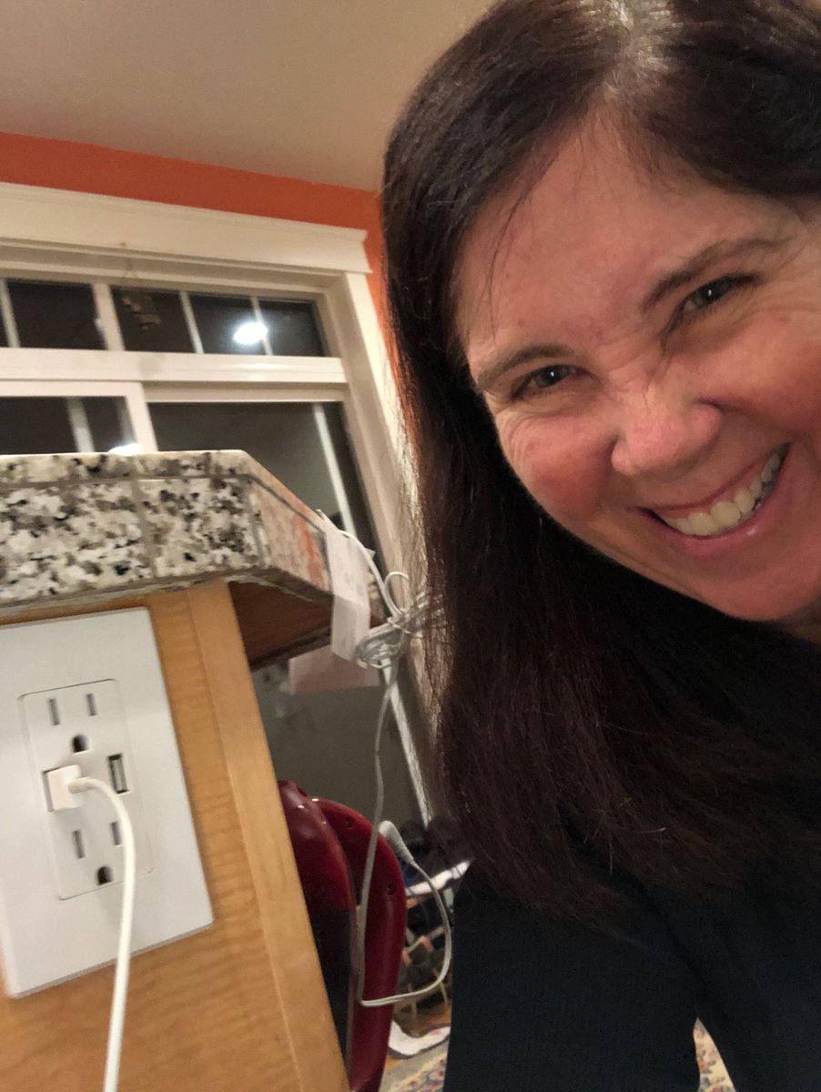 My dad would be proud. I installed this by myself, only got shocked once (grounding wire was loose) #usbinthekitchen