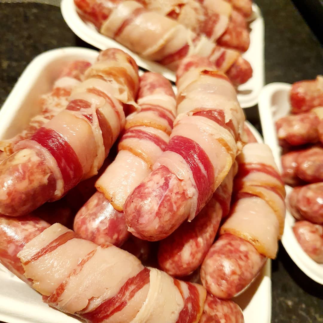 KitchenHalal's tweet image. These are extremely popular during this time of the year, make sure you get yours in plenty of time! 
Try our limited edition Cows in Covers Pinwheels!
Seasoned beef cocktail sausages, wrapped in maple smoked beef bacon...#lush #halal 
Order online now:
gourmethalalkitchen.co.uk