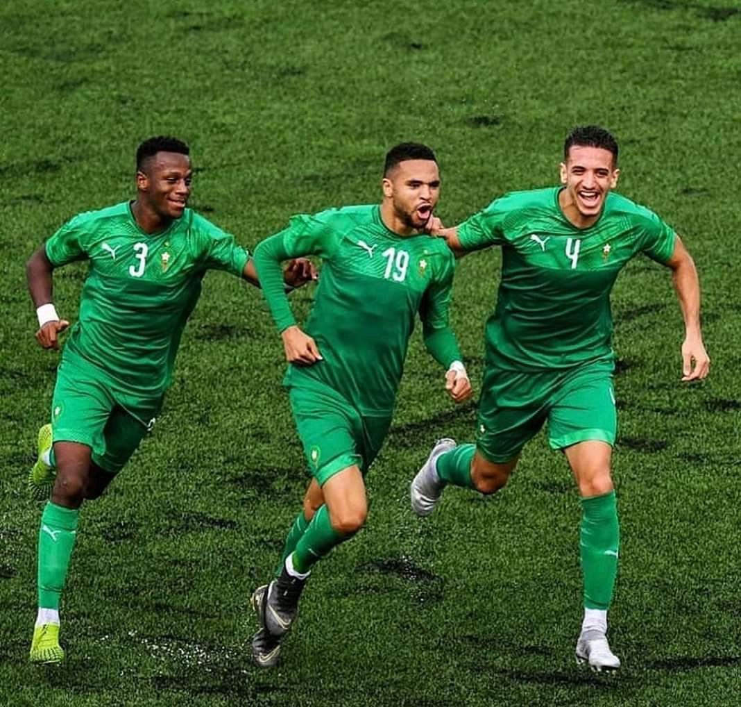 LailaBahtar5's tweet photo. #leslionsd'atlas💪💪🇲🇦🇲🇦
#hakimziyech
#stop_racism_against_hakim_ziyech
@francefootball https://t.co/iitwp9smsf