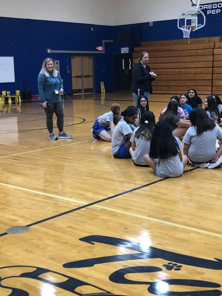 Thanks <a href="/OregonTrailPE/">Jen Zimmerman</a> <a href="/otms_cheer/">OTMS Cheer</a> for letting ELA students do some investigatory journalism! We observed some rather interesting things. #OTBeGreat