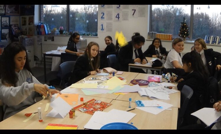 PHABOTBands's tweet photo. Battle of the Bands this week with the MFL department! Christmas cards looked wonderful 🎅🏼🎄 Joyeux Noël! @ParkHallAcademy #PHABattleoftheBands https://t.co/JKPqXGbgVG