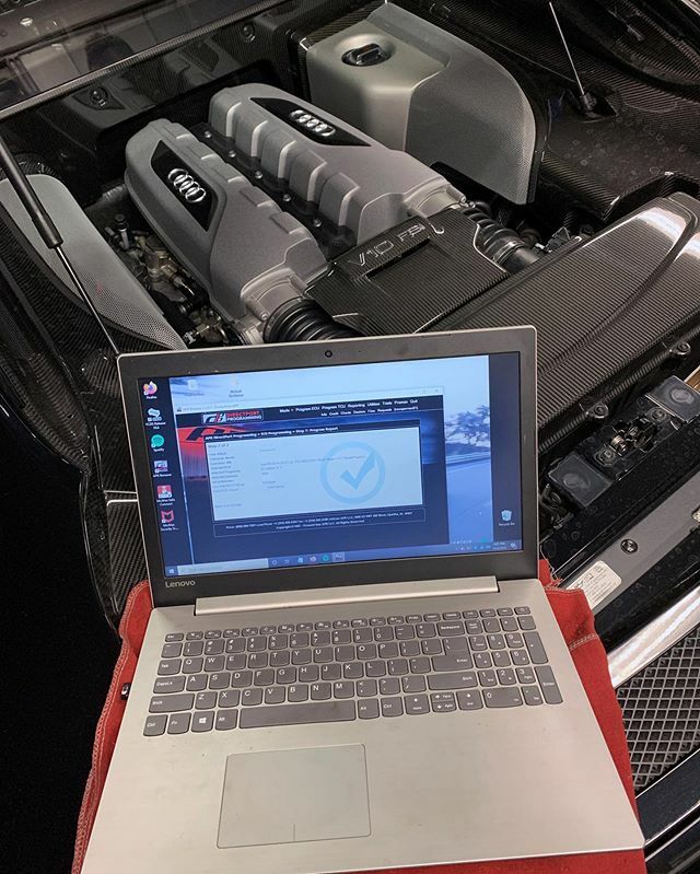 NGPMotorsports's tweet photo. I was going to take a photo of our APR tuning laptop at the front of this R8, but the engine bay is much higher on the eye candy scale. APR tuning is locked in, Fabspeed exhaust is up next. #goapr #newgermanperformance https://t.co/G4LHucgDUK https://t.co/ODawqBaCE1