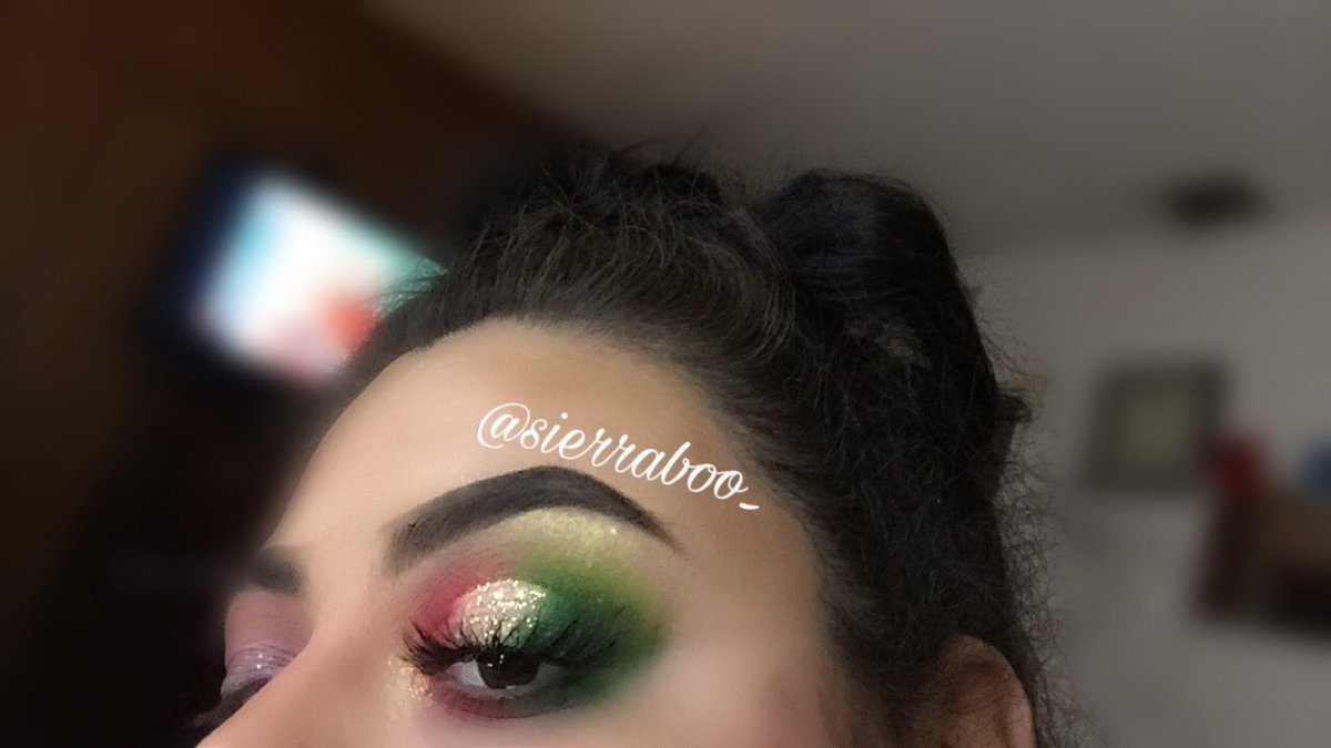 sierraboo___'s tweet photo. First Christmas look ππ¬
#profusionspectrum #takemebacktobrazil https://t.co/Sv8vMXhUtF