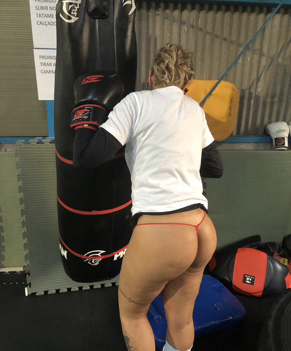 ExhibitQueen69's tweet photo. Welcome to fight 😈👊🏻😛 https://t.co/joCqJA03UX