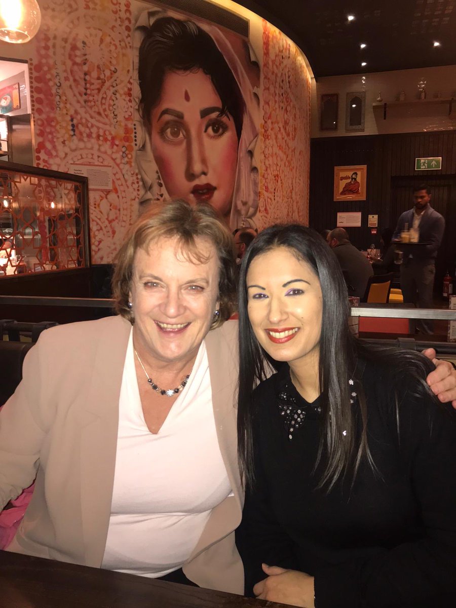 TejinderITV's tweet photo. At @Indico_street at #TheMailbox with @Alison1mackITV & @NimeshITV 😀🥘 #Birmingham ( #AamirKhan #Bollywood decor pic was a bonus 😍😆) https://t.co/E4IuevDk3k