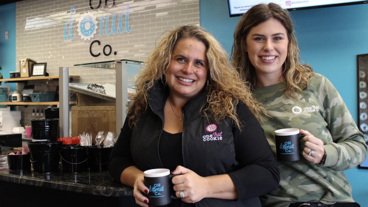 TheBizJournal's tweet photo. .@One_hotcookie and OH Donut Co., will be hosting “lots of hands-on things, classes, demonstrations,” throughout the season. #ShopLocal #ShopSmall #Retail #BusinessNews https://t.co/7ehqomnB1w https://t.co/WfgmsI8dbB