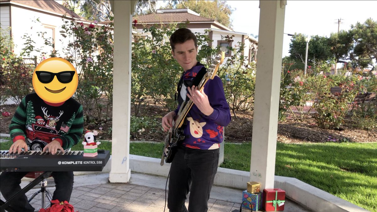 DeanWMusic's tweet photo. Joy to the World, tomorrow!  Featuring... special guest. 😎 https://t.co/KbM2OU1AhD