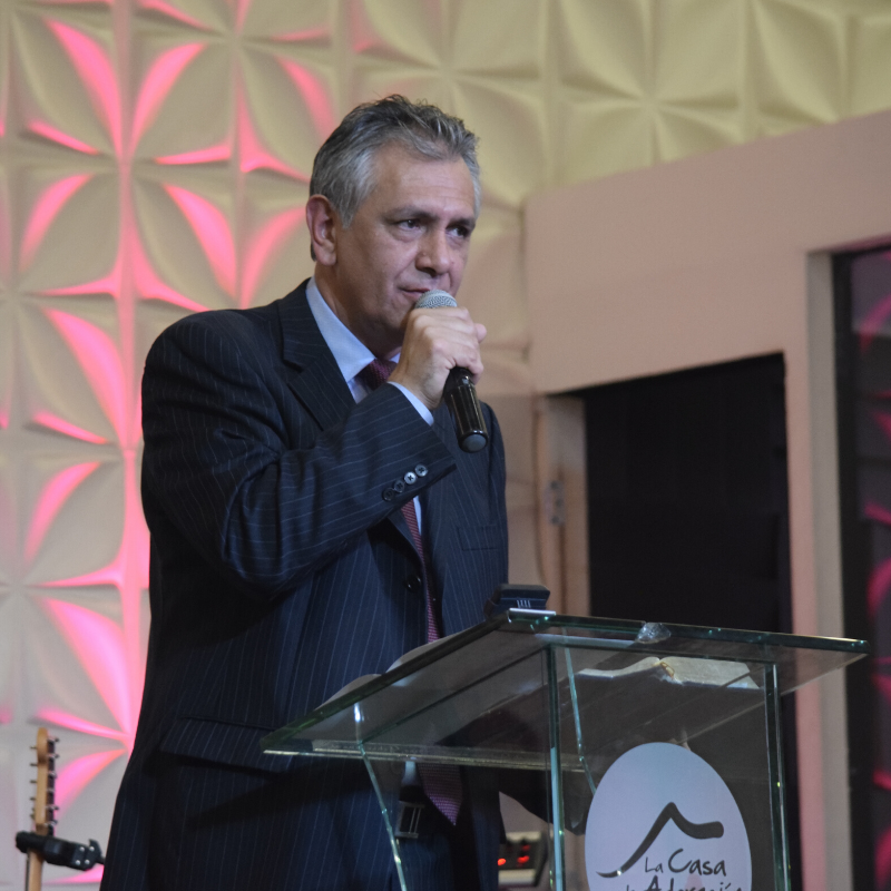 Ipuic_LCDA's tweet photo. Además de demostrar nuestro amor por Dios y compromiso hacia Él, el adorar nos da fortaleza para obedecer Sus mandamientos.
#Lcda #Ipuic #Ipuiclcda #Upci #Dios #Colombia #Bogotá #Chapinero https://t.co/DQxwyKOfgd
