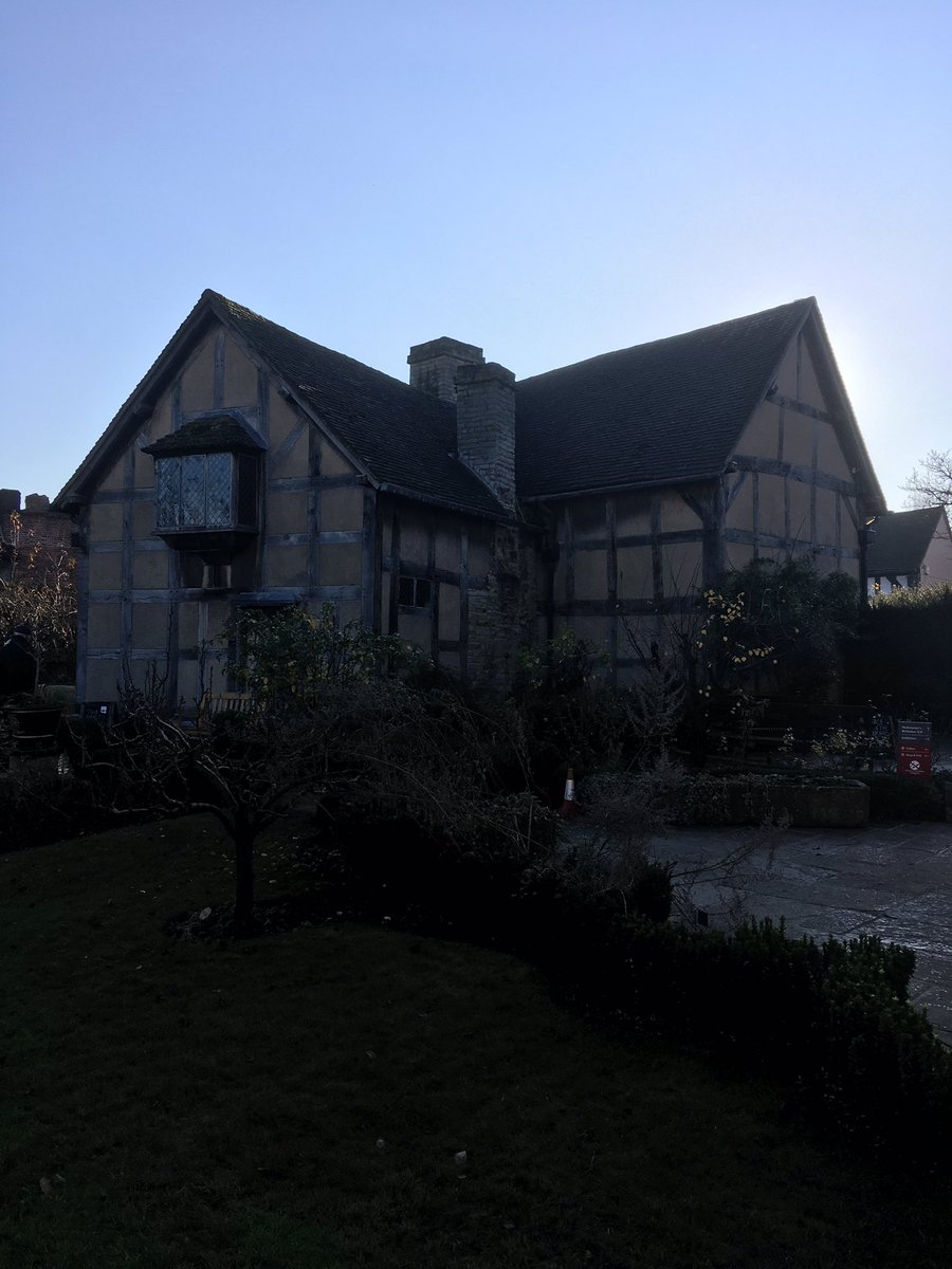 EngDeptWhhs's tweet photo. Our wonderful, Year 12 English A Level students enjoyed a day out to attend an excellent conference on ‘Othello’ @SBTeducation in Stratford upon Avon, today. #Othello #Shakespeare #shakespearebirthplacetrust @WestHatchHigh1 https://t.co/uWjUx14q28