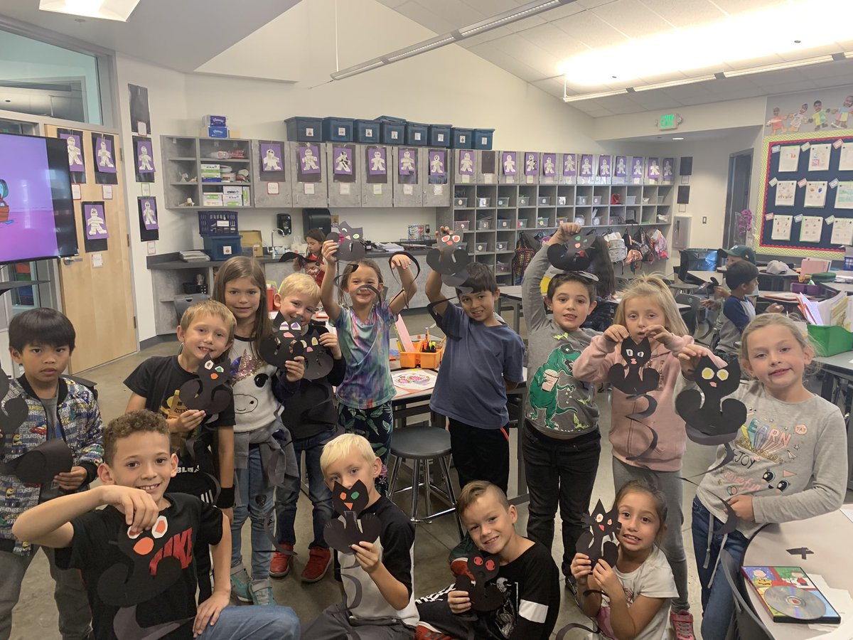 BaumgartnerRCSD's tweet image. Fall activities in second grade @RCSDOrchard #rcsdk8 #RCSDChampions