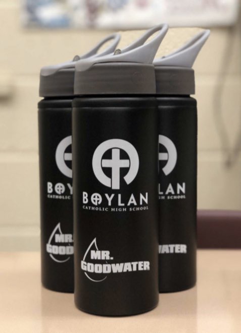 BoylanCatholic's tweet photo. Leadership class is selling water bottles during lunches. $10 each. Profits to help fund a new water filling station at school. 
#reducereuserecycle ♻️ https://t.co/j5bJegkCnS