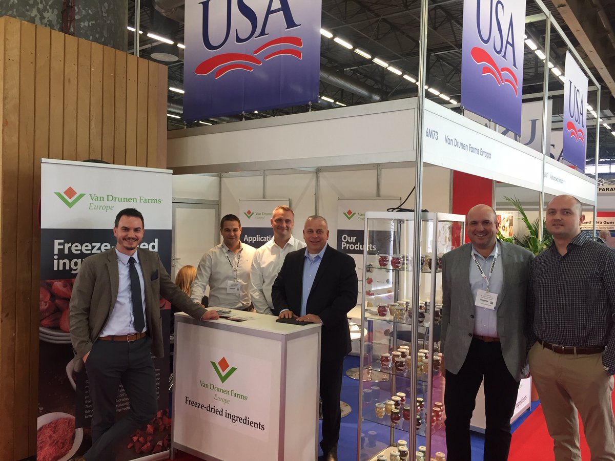 VanDrunenFarms's tweet photo. Van Drunen Farms Europe is exhibiting at FI Europe in Paris! They are joined by familiar faces from our HQ in Momence, IL. (Can you spot them?) Stop by booth 6M73 to learn more about our freeze-drying capabilities in Serbia and our simplified global supply chain. #FIE19 https://t.co/9pDC0O4OEs