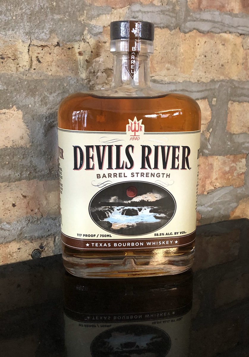 Now serving delicious & strong @devilsrwhiskey Barrel Strength Texas Bourbon Whiskey! 117 Proof means “Sin Responsibly”! 😉😉

@HeritageWineIL 

#sinresponsibly #leadway #leadwaytavern #drinkup #boozehoundz #bourbon #devilsriverwhiskey #bar #chicago #wednesday