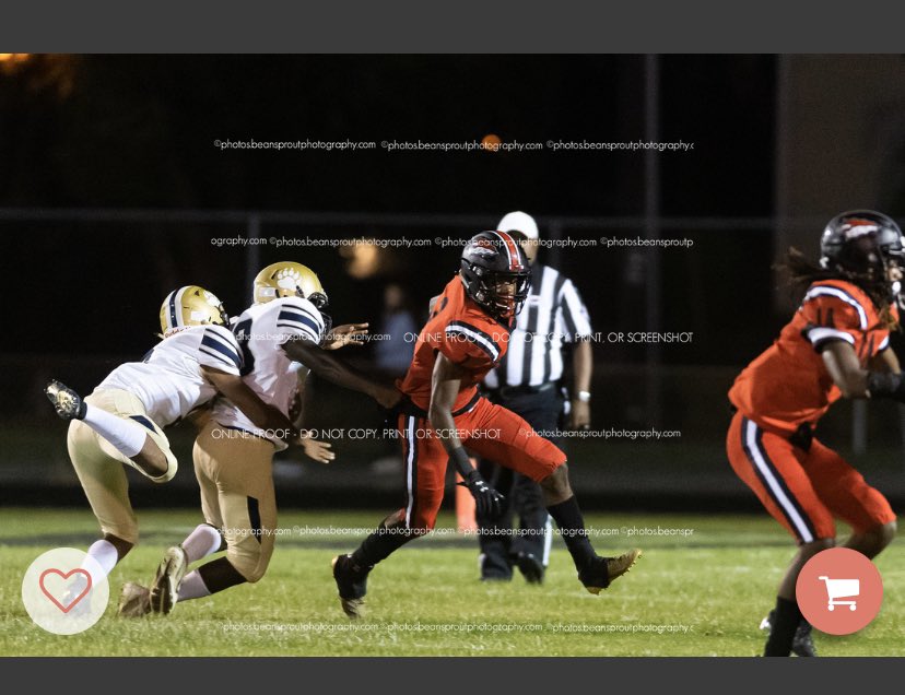 bstratt02's tweet photo. https://t.co/nSlLtmSlpD 1395 total yards 14 touchdowns‼️ pc: @BeansproutPhoto https://t.co/215hRVzEY5