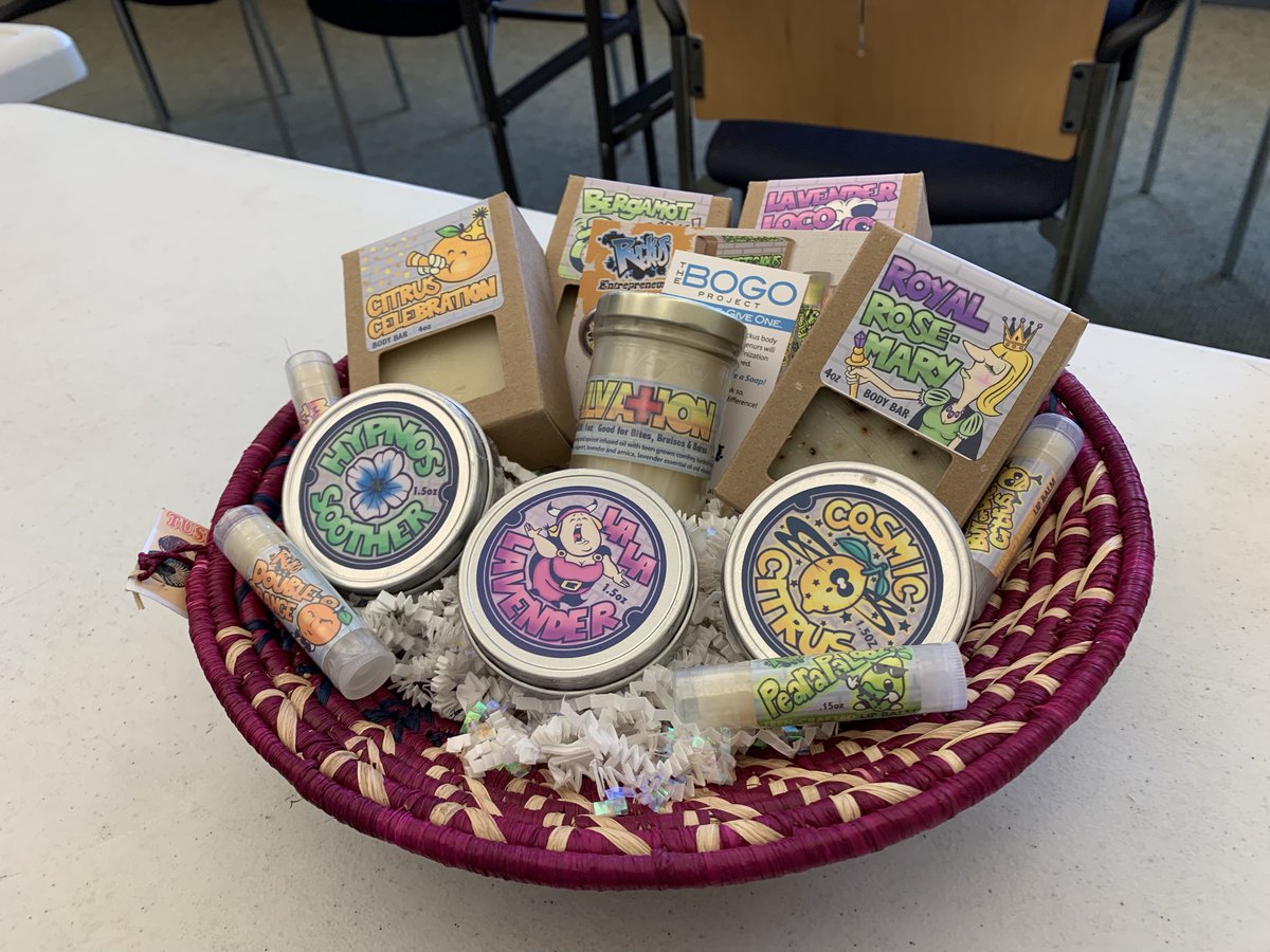 ConcordiaPlace's tweet photo. Looking for gift ideas for people who are hard to shop for?  Look no further!  

Give a gift that speaks from the heart this holiday season. Choose from a variety of unique teen-made gifts like our all-natural body care products (soaps, balms, and face masks too)! https://t.co/iyuHkzTWDc