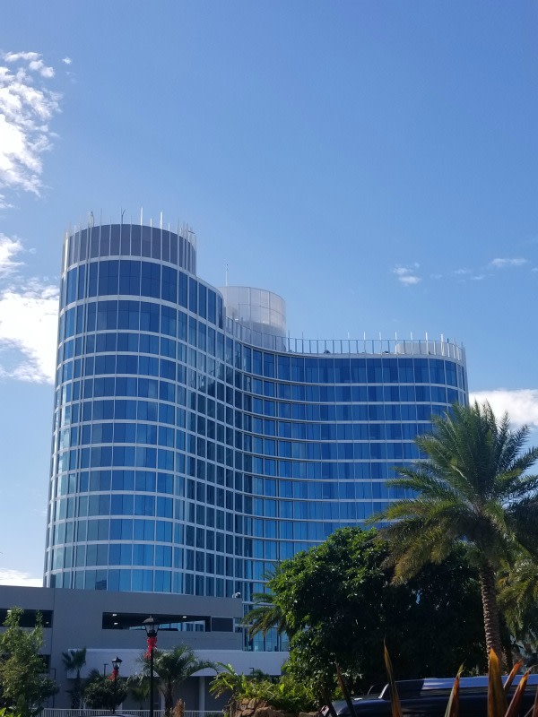 Tammileetips's tweet photo. Aventura Hotel at Universal Orlando Resort https://t.co/i0H5xqrUQ0 #UORBlogSquad #ad https://t.co/dj0w6nFSXE