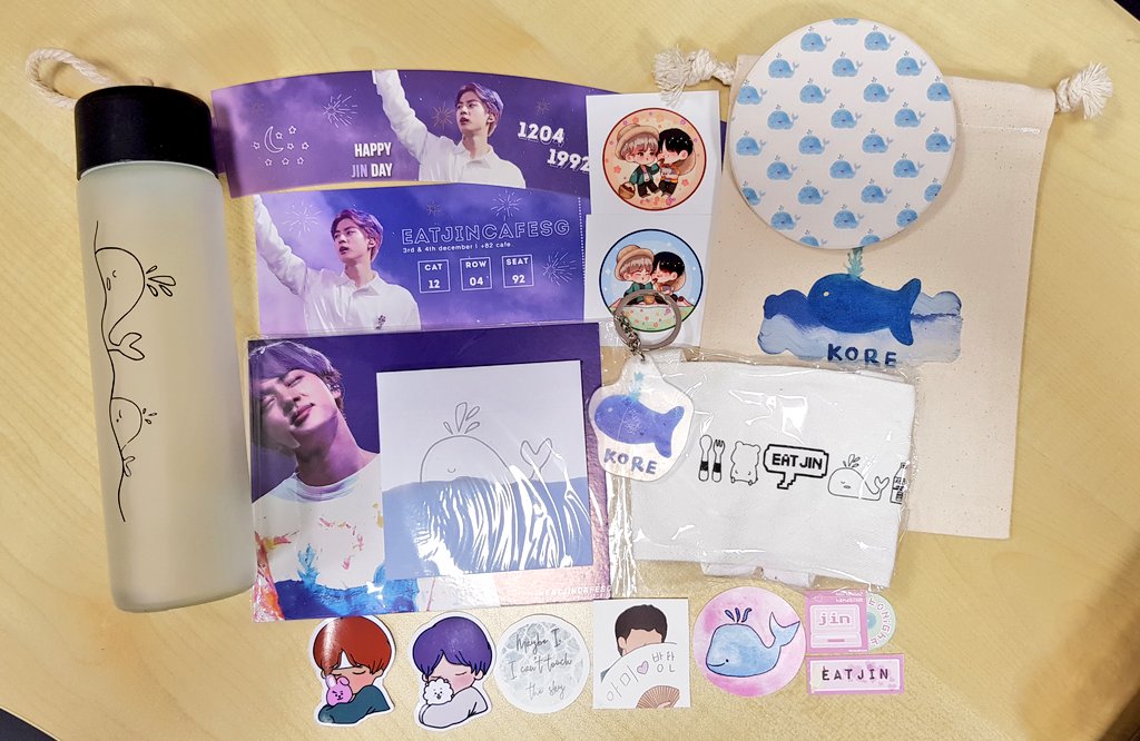noonaborahae's tweet photo. 04 Dec 2019
thank you @04l21992
contributed to a good cause for a very cute Jin + Kore set 💜

#EATJINCAFESG 
#석진아_우리가_많이_좋아해_하트 
#JinOurHappiness
#HAPPYJINDAY
#HappyBirthdayJin 
#WorldwideHandsomeJinDay 
#HappySeokjinnieDay https://t.co/g7tqVjoqn7