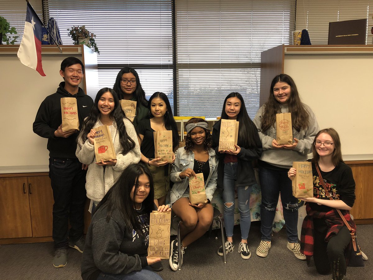Starting December strong with making hygiene bag for the homeless! We are super excited to give to those less fortunate. #bosproud #sailtosuccess #keyclub <a href="/boswellhs/">Boswell High School</a> <a href="/NikaDavis11/">Nika Davis</a>