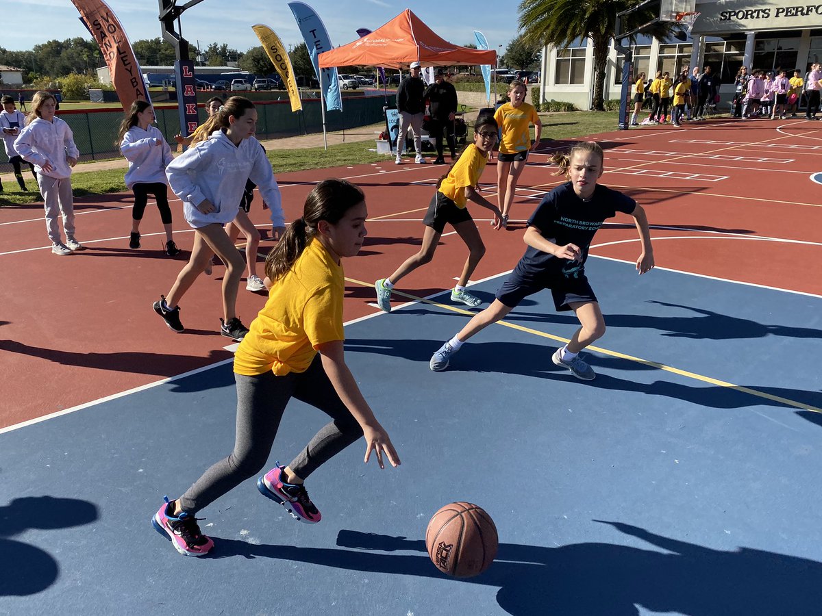 BISCLPYear6's tweet image. The enthusiasm on this basketball team was amazing!!! #nevergiveup #naeglobalgames @BISCLincolnPark @athleticsbisclp