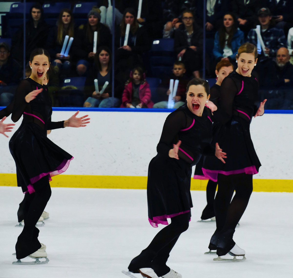 TrineSkating's tweet photo. We’re PUMPED that it’s Porter Week! Just a few more sleeps until Collegiate heads to Ann Arbor to work towards improving their score from their last competition 💙⚡️ ROLL THUNDER ⚡️💙 #CauseItsPorterWeek https://t.co/gALNzQqkbu