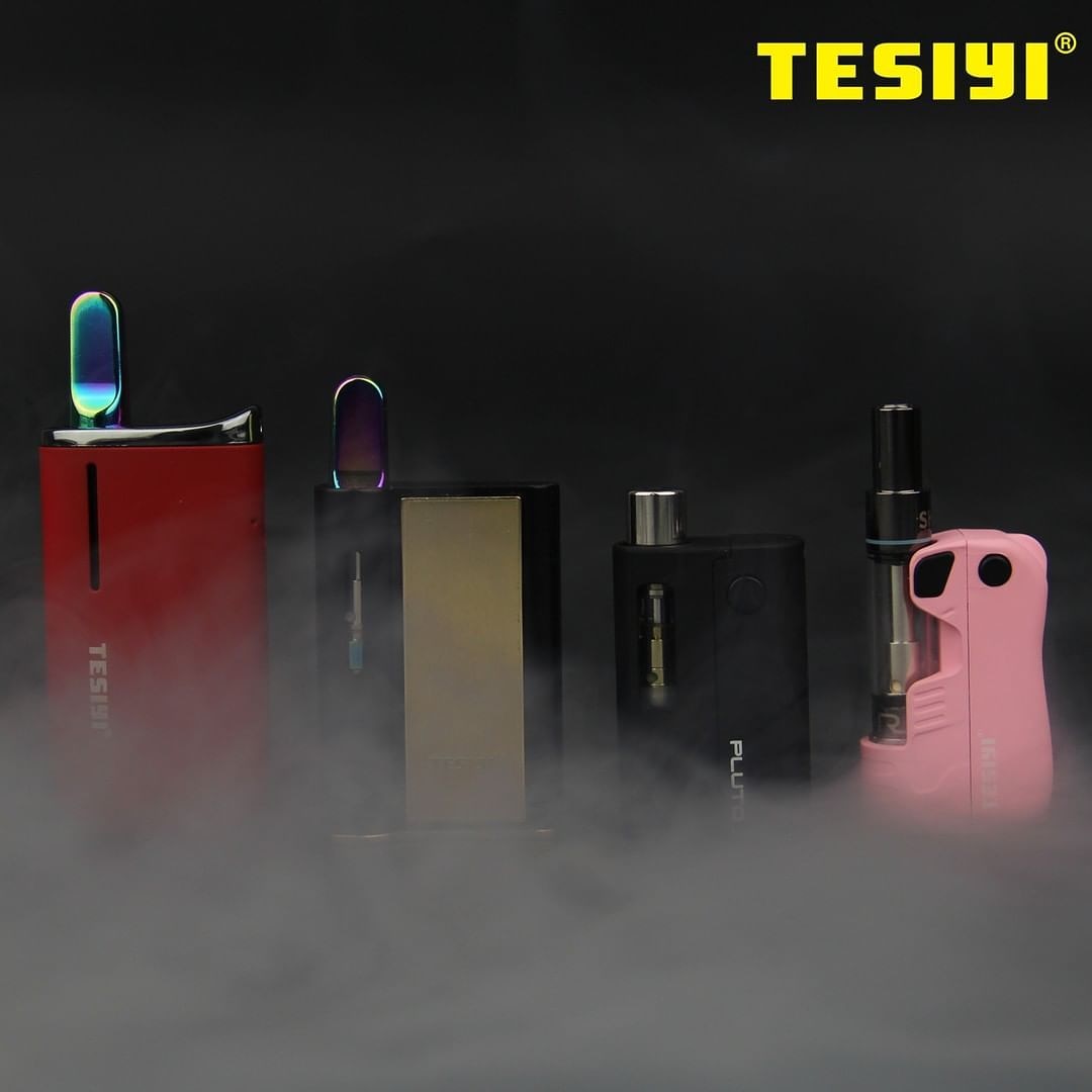 DTesiyi's tweet photo. Four vape batteries for your reference. 😍
#vape #vapebattery #cbdvape https://t.co/N90LuBZUg6