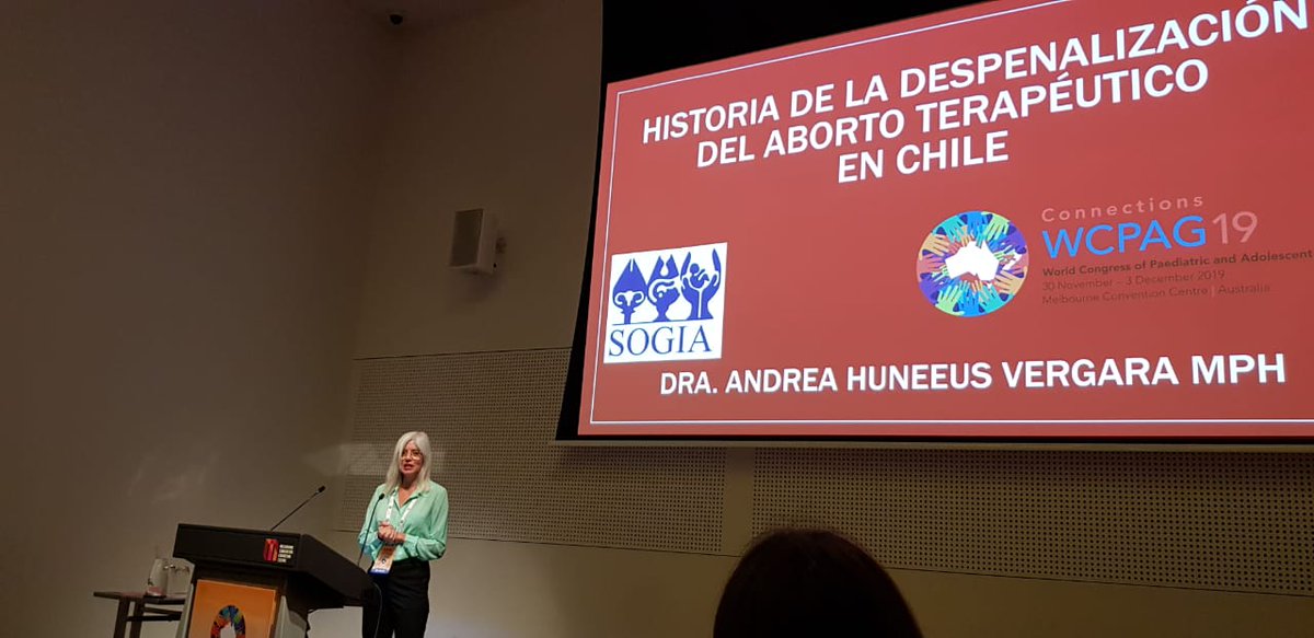 doctorahuneeus's tweet photo. Presentando la historia de la despenalización del aborto terapéutico en Chile en el congreso mundial de Ginecología Infanto Juvenil en Melbourne #WCPAG2019 https://t.co/l8Db1CYACN
