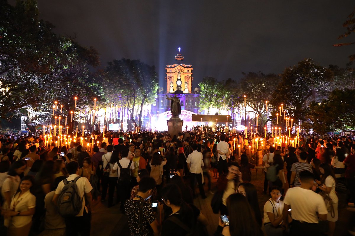 PhilstarNews's tweet photo. The University of Santo Tomas celebrated its annual Paskuhan by lighting their Christmas decorations Monday night.
📷STAR/Miguel de Guzman https://t.co/KwIWvOviue