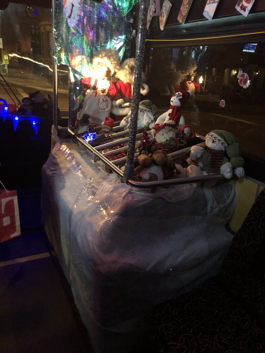 007be_a_lady's tweet photo. @PGHtransit @PGH_BUS_INFO i love the holidays with u guys 🥰🥰🥰🥰🥰🥰🥰🥰🥰🥰#17bus love it https://t.co/8LVqCgMJ1J