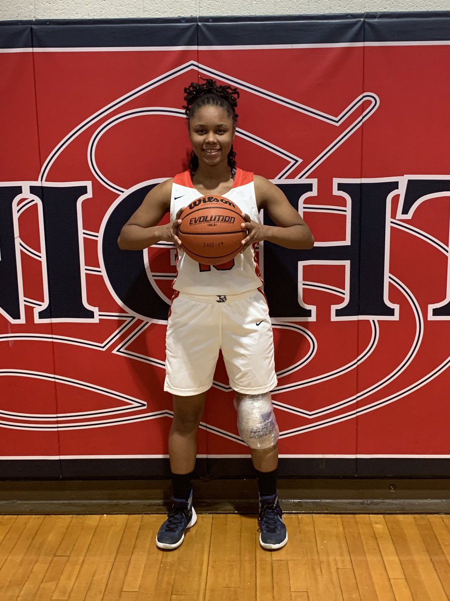 1,000 Points!  Nakiyah Bumgardner-Ferguson is in the record books!