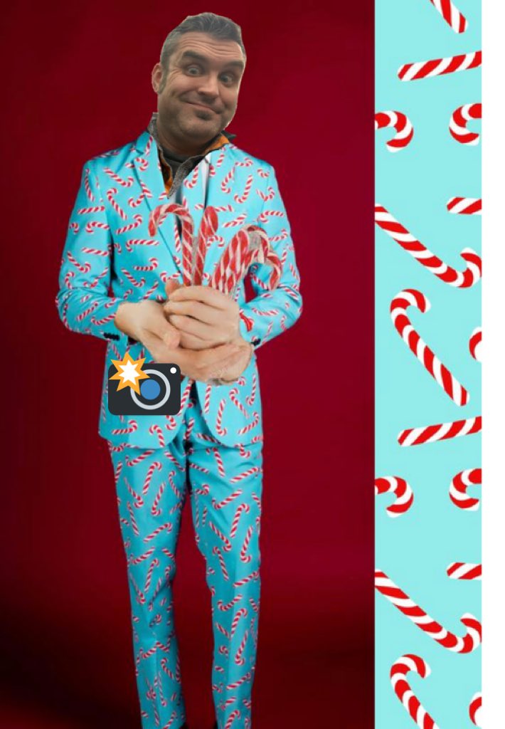 Can’t go wrong with #CandyCanes #TeamDash #RicFlairWoooooooo #EastEliteExpress <a href="/ATT/">AT&T</a> #LifeatATT #CyberMonday #CandcaneSuit