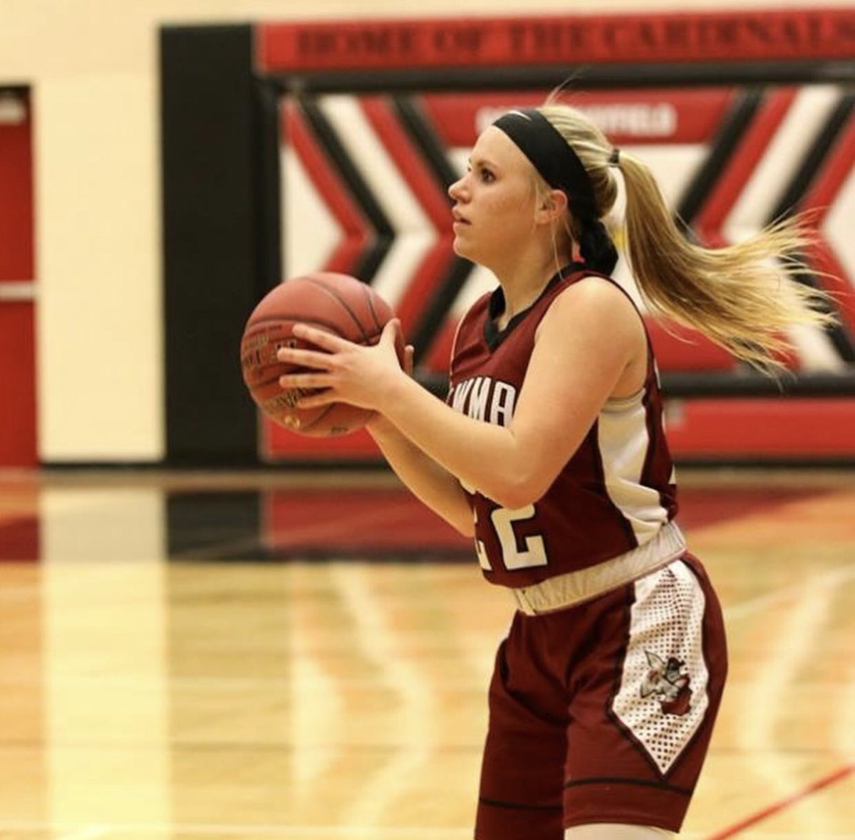 gv_wbb's tweet photo. Join us in wishing sophomore baller, Peyton Olson, a very happy birthday! We hope you’re having an awesome day, P-Diddy! 🤪🥳👀👌 #AllHeart #DrivenWithin #ThreesforDays https://t.co/h4DfNUocSb