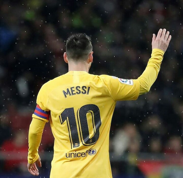 mkuu_Tony's tweet photo. •| Leo Messi 💚 Thanks to you today the football and inescapable in the world thanks for any champion for This energy that you give us in the file of the years 👏👏 you deserve to continue gold balloon in this launched case  we are able to show you even more the next year future https://t.co/8p2xaOYTWO