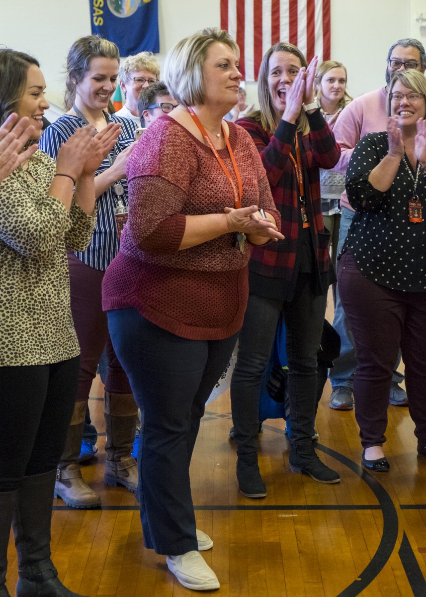 Emporia253's tweet photo. Congratulations to Lori Bishop a fourth-grade teacher at Walnut Elementary school for being recognized Wednesday afternoon as the elementary nominee for Kansas Teacher of the Year.

#EmporiaProud https://t.co/TB5SCaPgZk