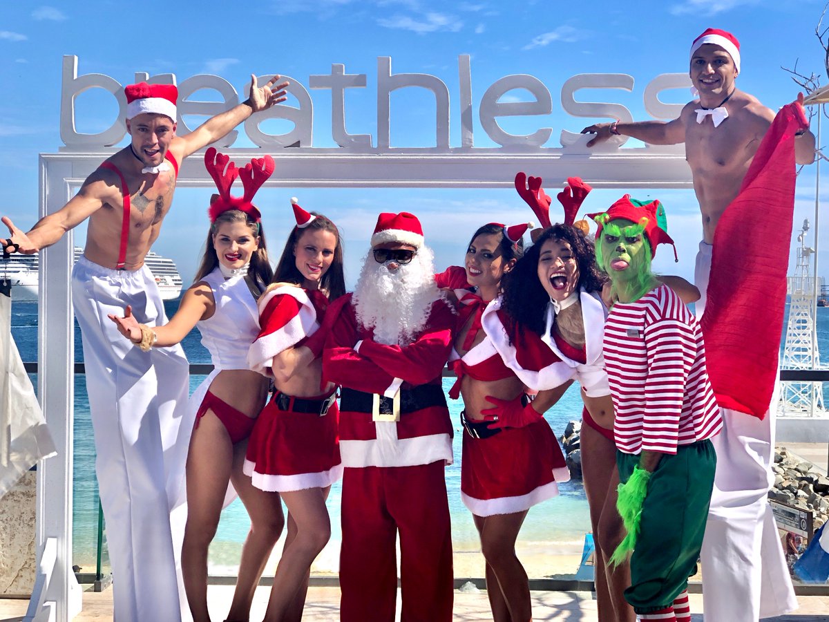 Sorry Santa, naughty just feels so right this holiday season at #BreathlessCabo San Lucas. Book your suite and celebrate Xmas in style in #LosCabos 🎅🎄 bit.ly/FbBreathlessCa…