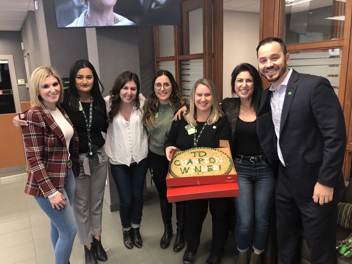 Very proud of this group of ladies!! Congratulations on your very well deserved champions win! Thank you for a great F2019! Enjoy the Bahamas 🍾🥳💚