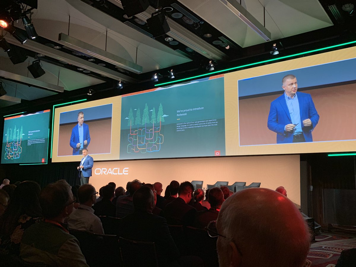 marceloscalia's tweet photo. #OracleMCD has officially started join the keynote at the Plenary room https://t.co/WYWpjlSlE8