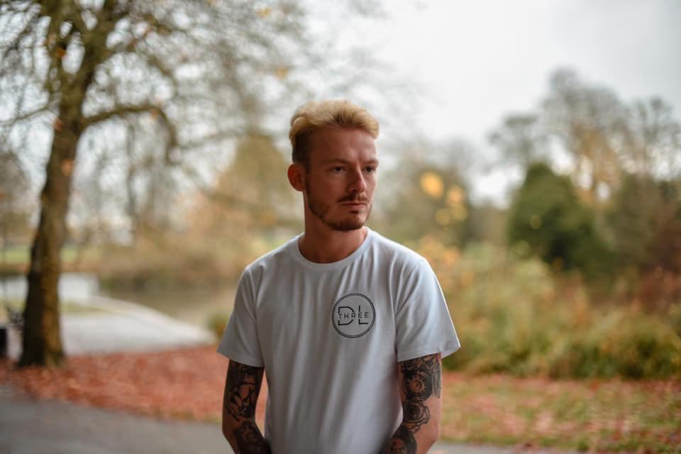 dl_three's tweet image. Meet Oli Patto. Co Owner and The face of #DLThreeClothing. The ‘4x4’ Singer will be in association with DLThreeClothing throughout all his events, live shows and interviews. You can check Oli’s Album M33 Now on Spotify. 
open.spotify.com/album/5oXiUD4T…
