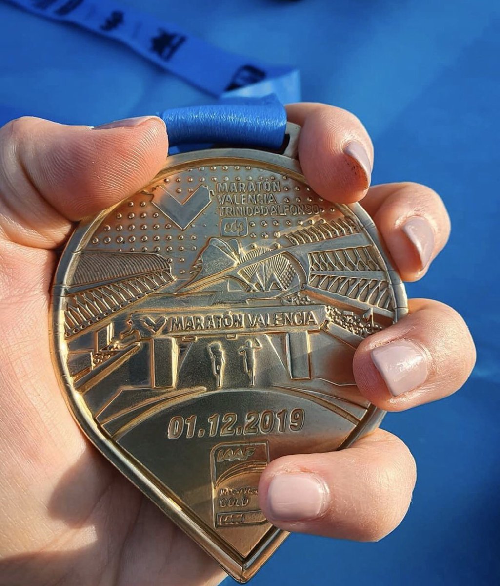 Medalla del Maratón de Valencia que se corrió el día de ayer. 🇪🇸🏃‍♂️🏃🏼‍♀️🇪🇸