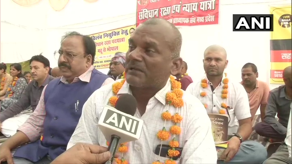ANI's tweet photo. Protesters: We will not move from here until we get the order of appointment. We are very poor and we are very distressed. We somehow got educated and cleared the exam. The govt should understand this. Our parents look at us with a lot of hope, what do we do? (02.12.2019) https://t.co/TU40GopXUV