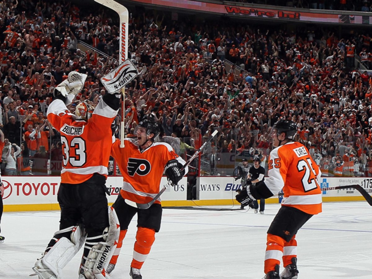 Flyers beat the Rangers in a shootout to advance to the Stanley Cup Playoffs.